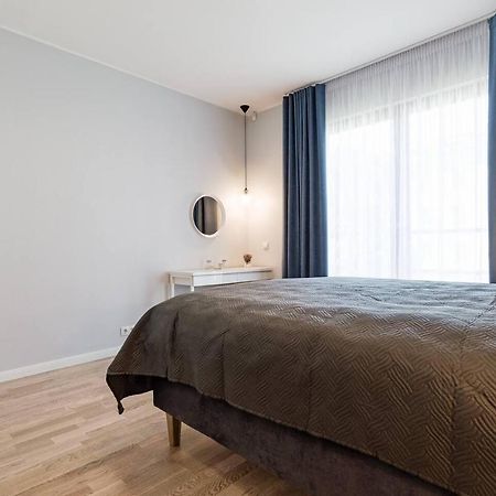 Central Apartments, Quiet With Free Parking And Ac. Tallinn Eksteriør bilde