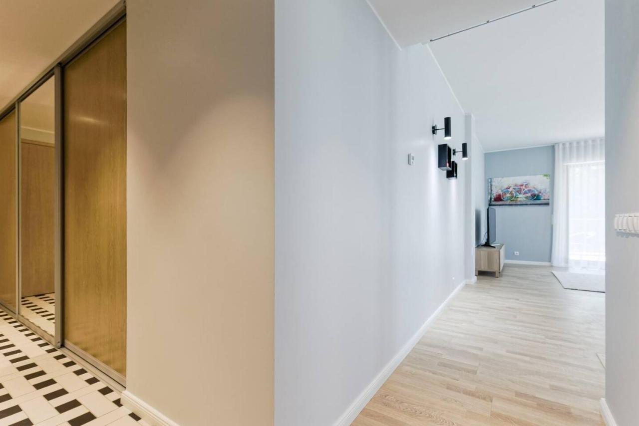 Central Apartments, Quiet With Free Parking And Ac. Tallinn Eksteriør bilde