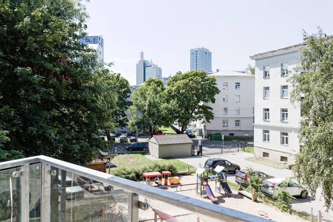Central Apartments, Quiet With Free Parking And Ac. Tallinn Eksteriør bilde