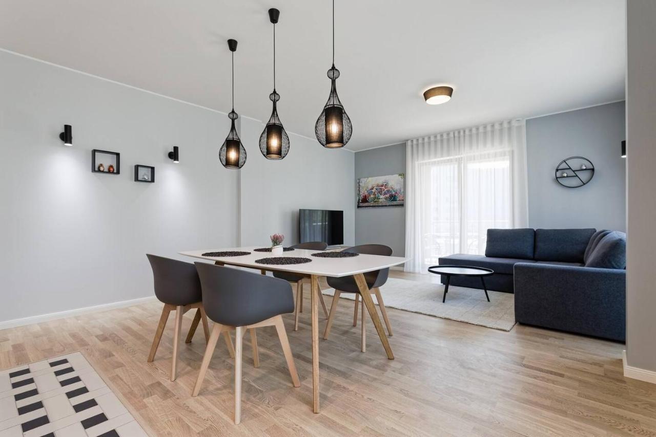 Central Apartments, Quiet With Free Parking And Ac. Tallinn Eksteriør bilde