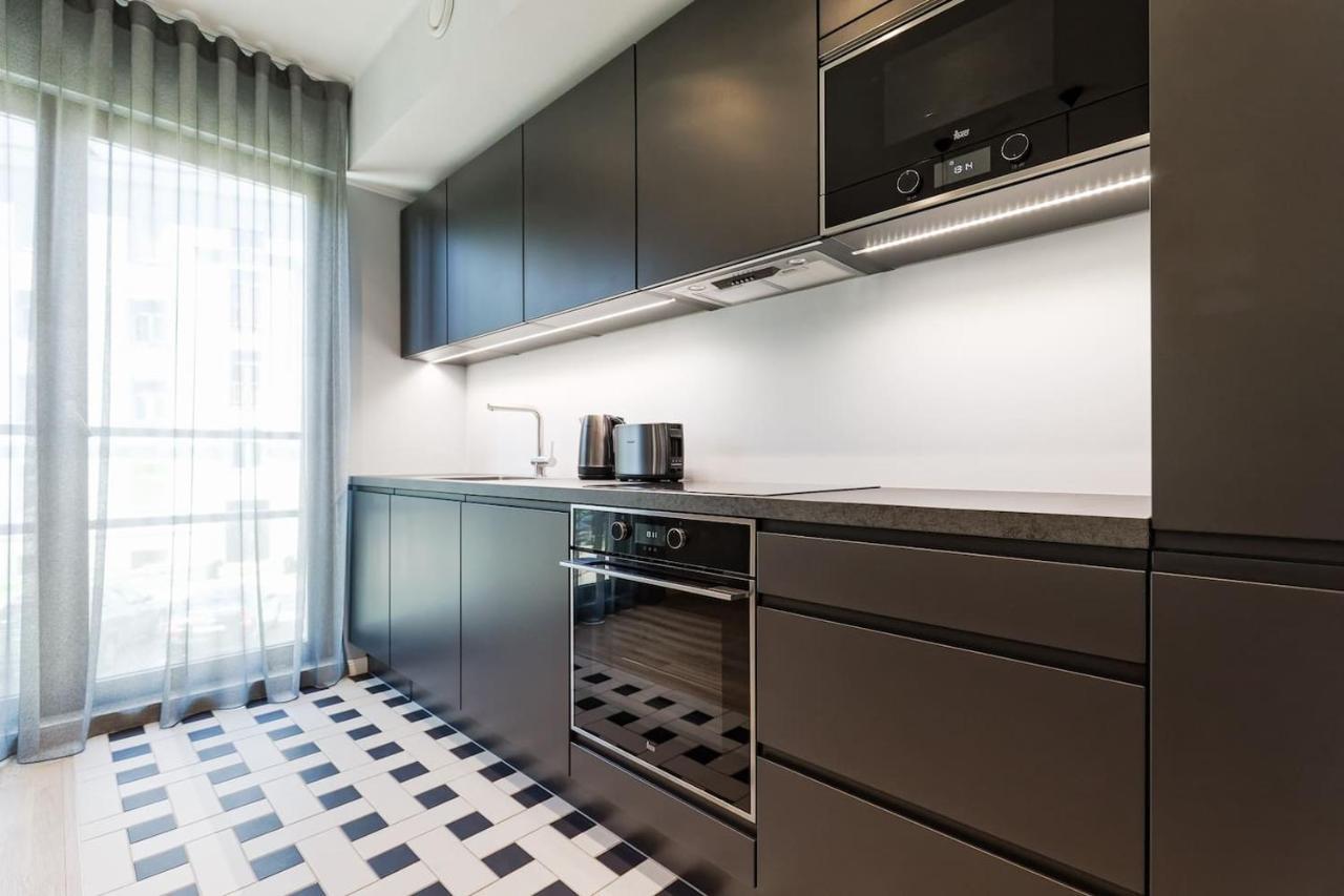 Central Apartments, Quiet With Free Parking And Ac. Tallinn Eksteriør bilde