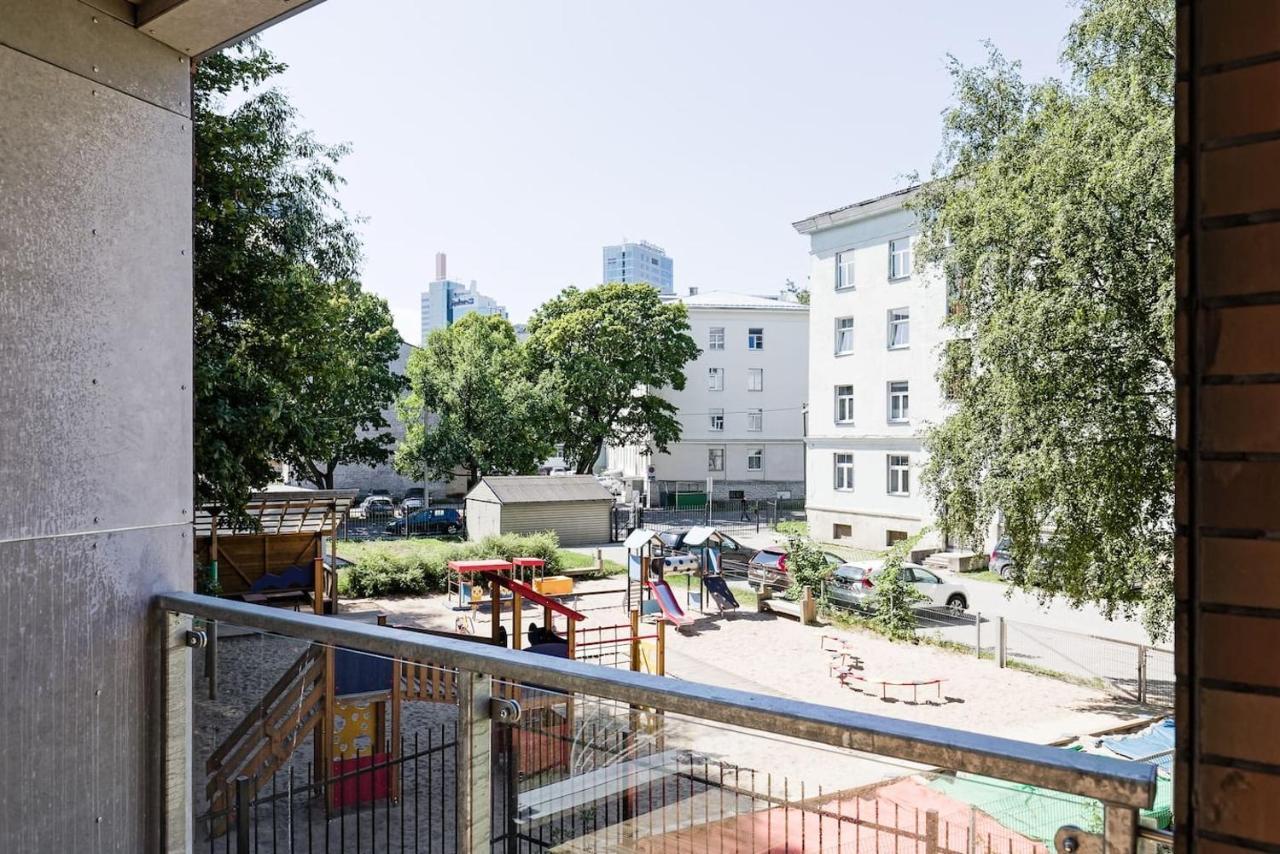 Central Apartments, Quiet With Free Parking And Ac. Tallinn Eksteriør bilde