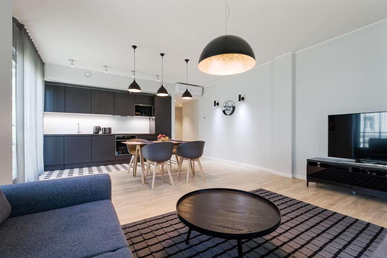 Central Apartments, Quiet With Free Parking And Ac. Tallinn Eksteriør bilde