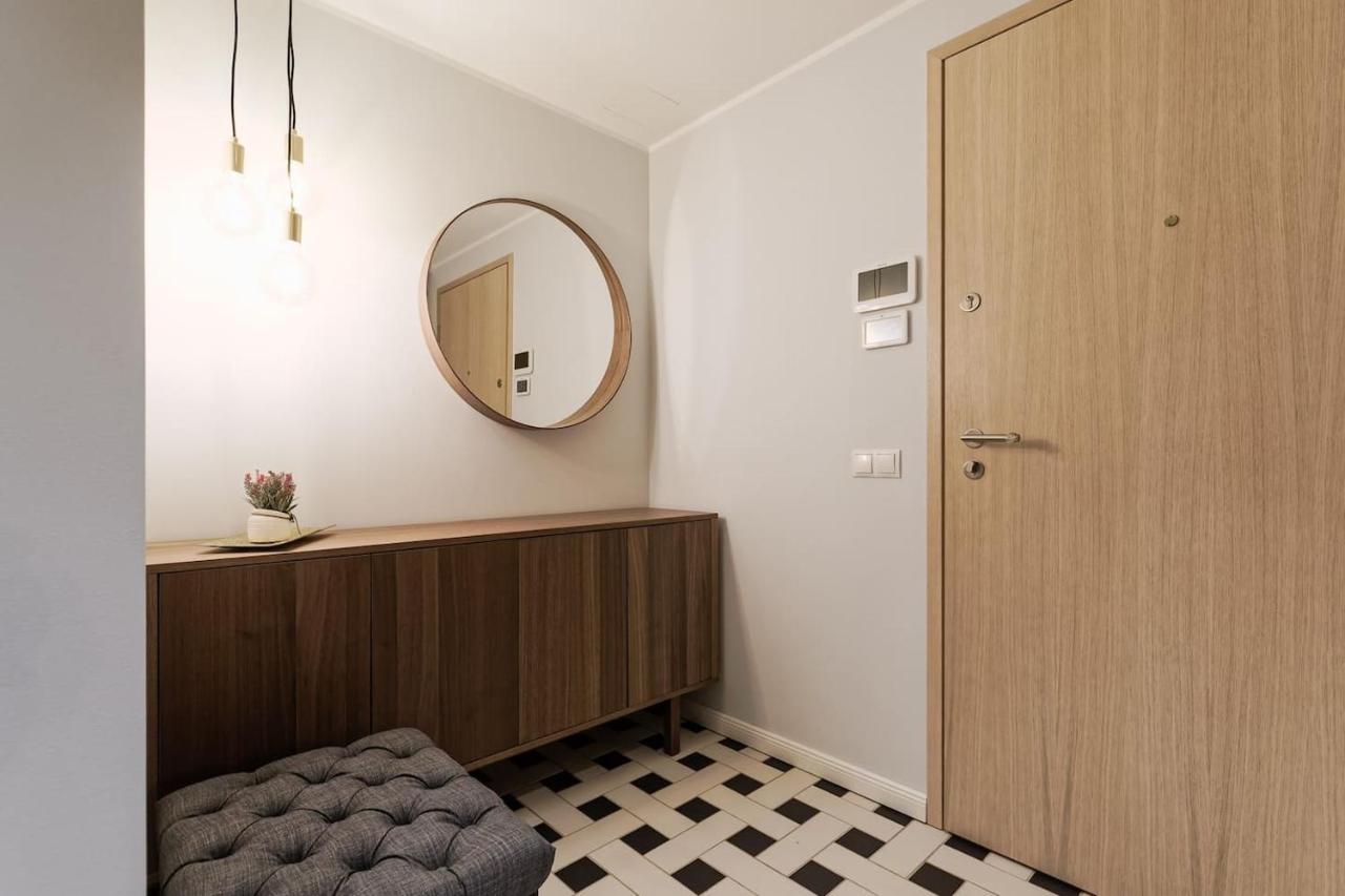 Central Apartments, Quiet With Free Parking And Ac. Tallinn Eksteriør bilde