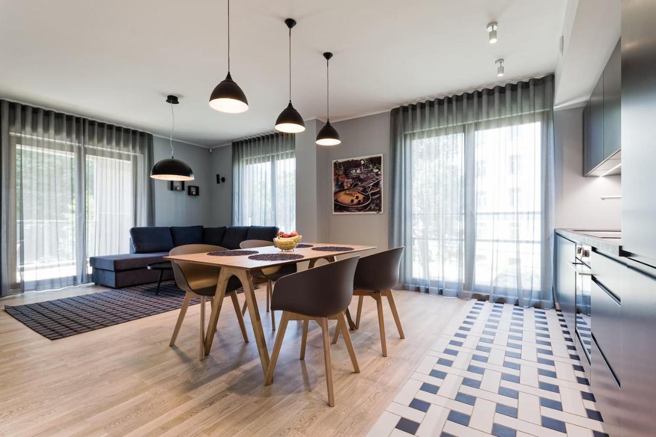 Central Apartments, Quiet With Free Parking And Ac. Tallinn Eksteriør bilde