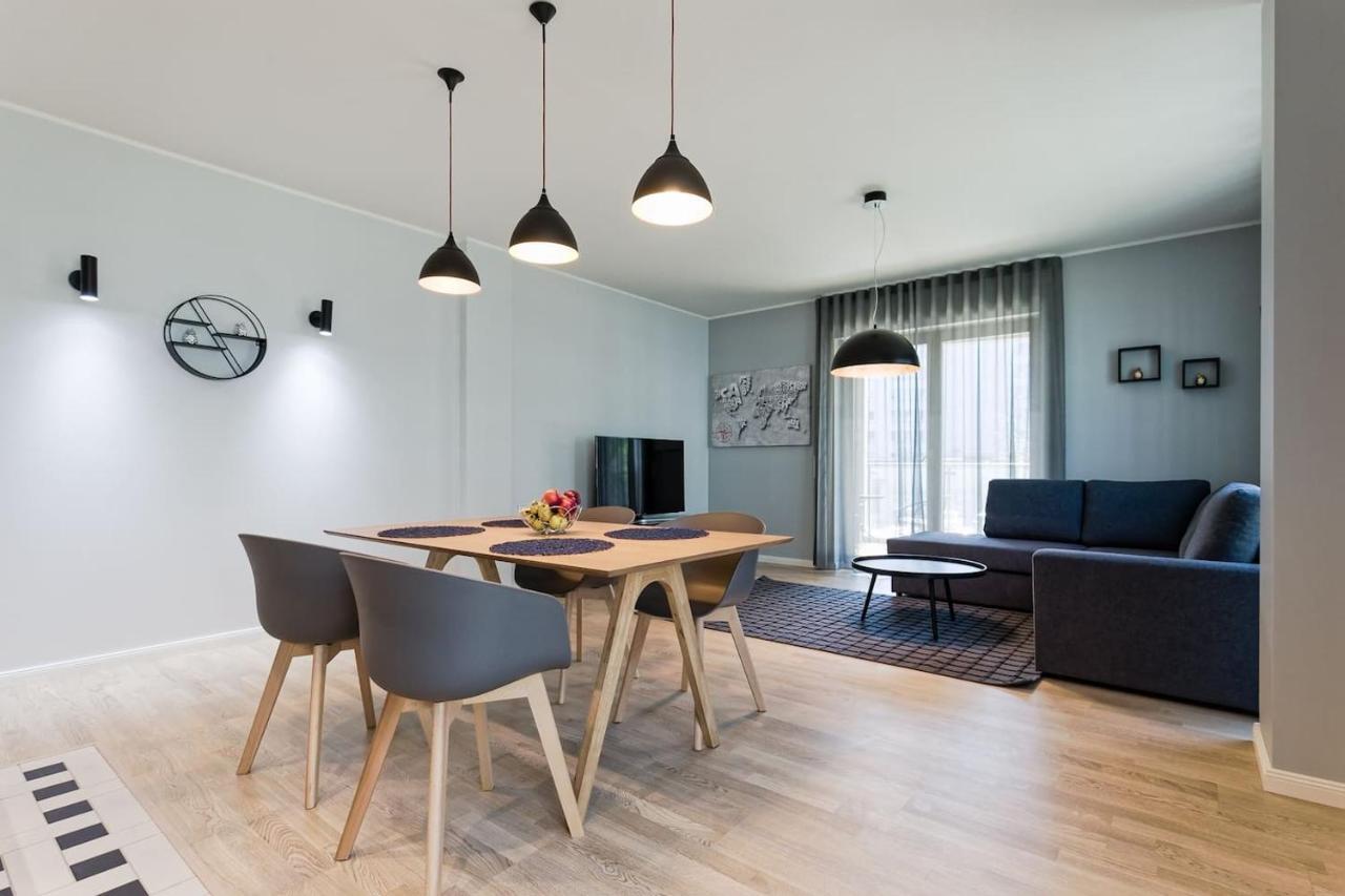Central Apartments, Quiet With Free Parking And Ac. Tallinn Eksteriør bilde