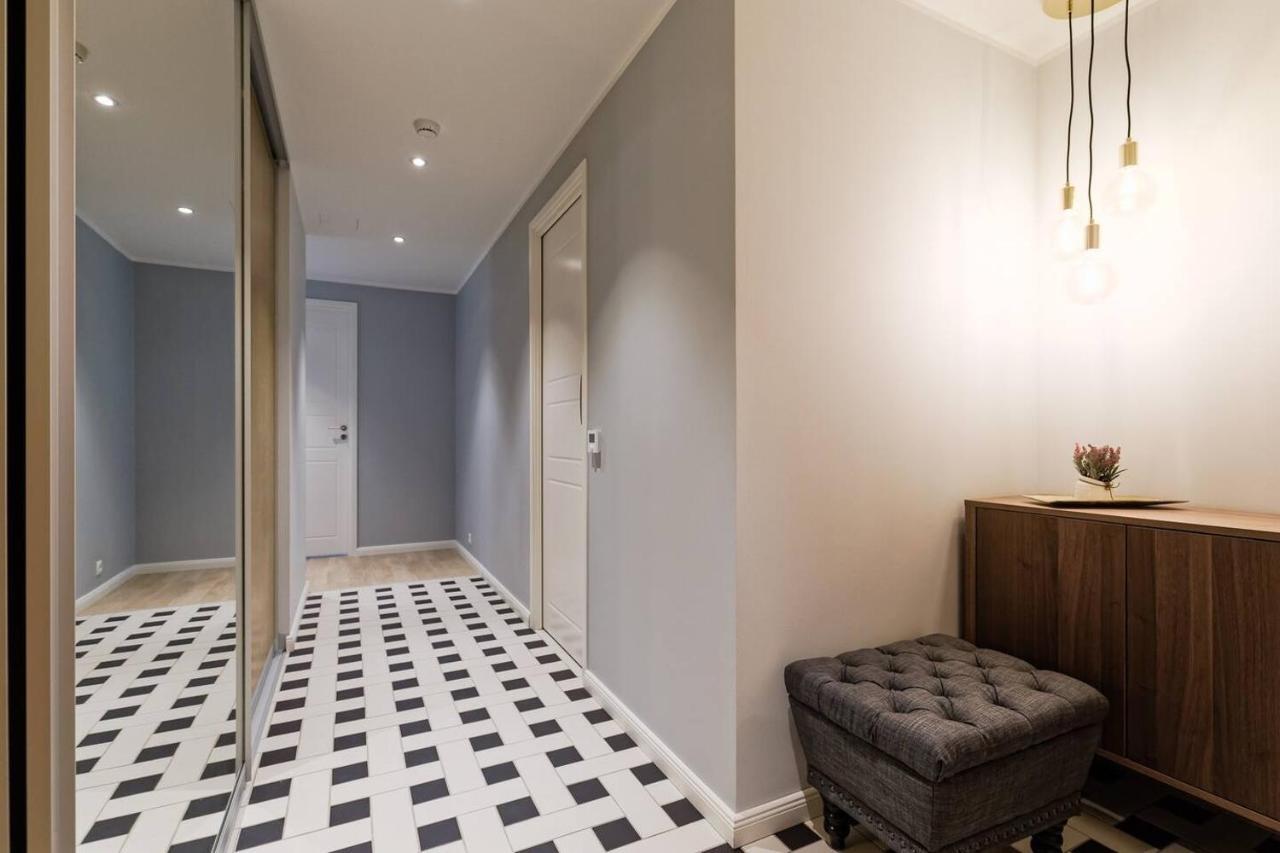 Central Apartments, Quiet With Free Parking And Ac. Tallinn Eksteriør bilde